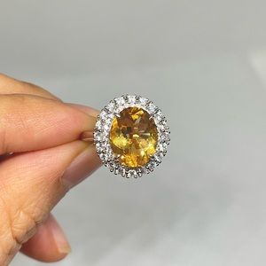 New Luxury 925 sterling silver Dainty Golden Topaz Ring